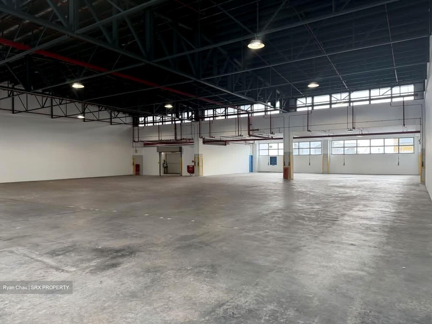 Pandan Loop (D5), Warehouse #574093281